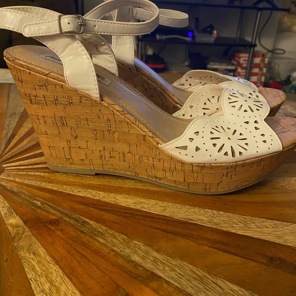 Payless Wedges size 12 - Picture 2 of 3